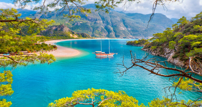 Exploring the Magic of Ölüdeniz and Fethiye – A Turkish Coastal Dream