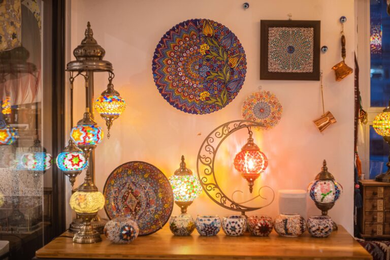 Why Traveling to Turkey Suddenly Turns People into Fans of Oversized Hijabs and Hanging Lamps
