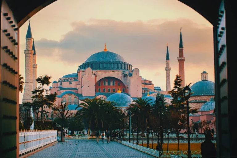 Hagia Sophia, Istanbul The Eternal Icon of Shape-Shifting Spirituality