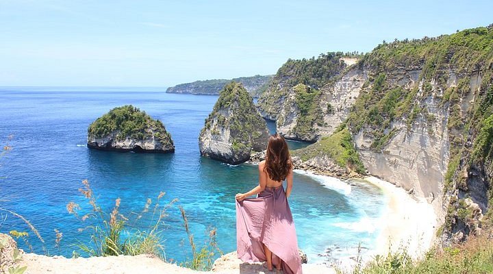 Pantai Green Bowl Surga Tersembunyi di Bali yang Bikin Kamu Lupa Pulang