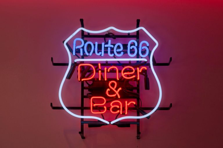 Route 66 Retro Diners Discover Classic American Roadside Restaurants Along the Mother Road